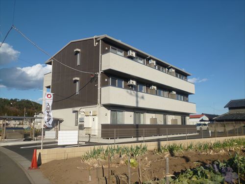 ����s�c����1822-3 [56,000�~]